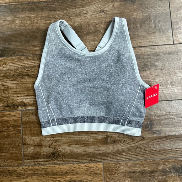 SPANX Seamless Sculpt Cloudy Grey High Scoop Neck Crossback Sports Bra Women S/P - Picture 1 of 8